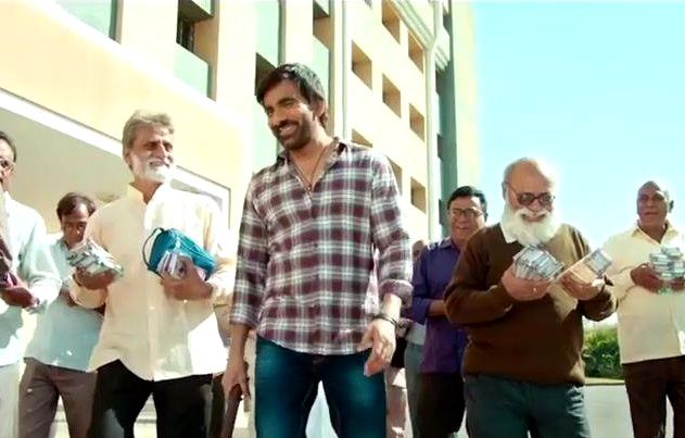 /media/k2/galleries/65725/Nela-Ticket-Movie-Stills-06