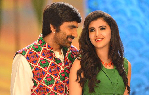 /media/k2/galleries/65725/Nela-Ticket-Movie-Stills-08