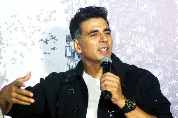 Akshay Kumar about Daughter's Horror in Online Game