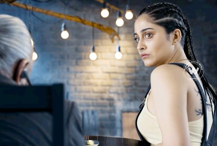 /media/k2/galleries/64702/Awe-Stills02
